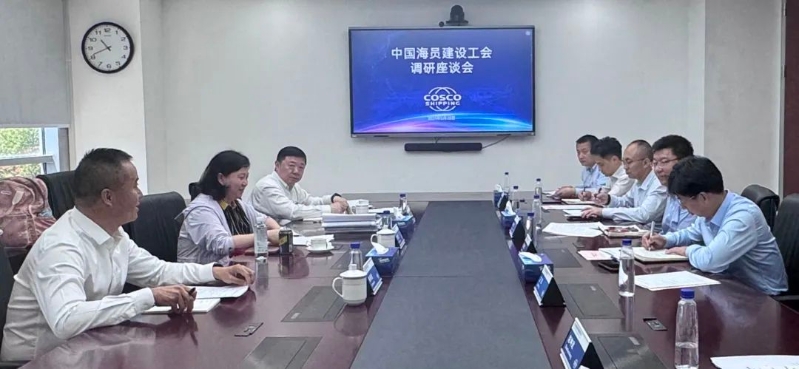 葛书记 王建兰.jpg